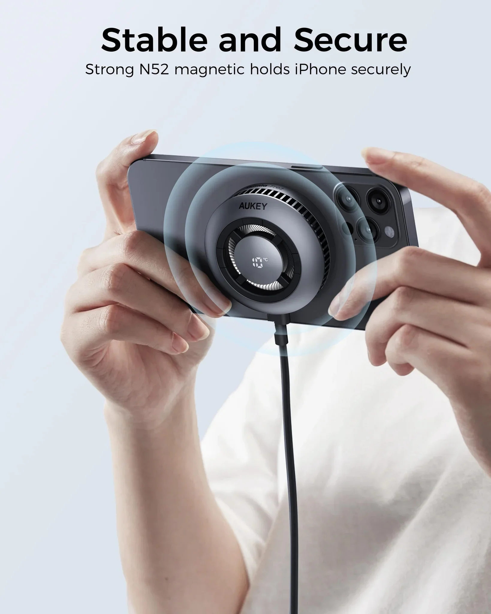  Aukey MagFusion GameFrost Qi2 Magnetic Fast Wireless Charging Active Cooling